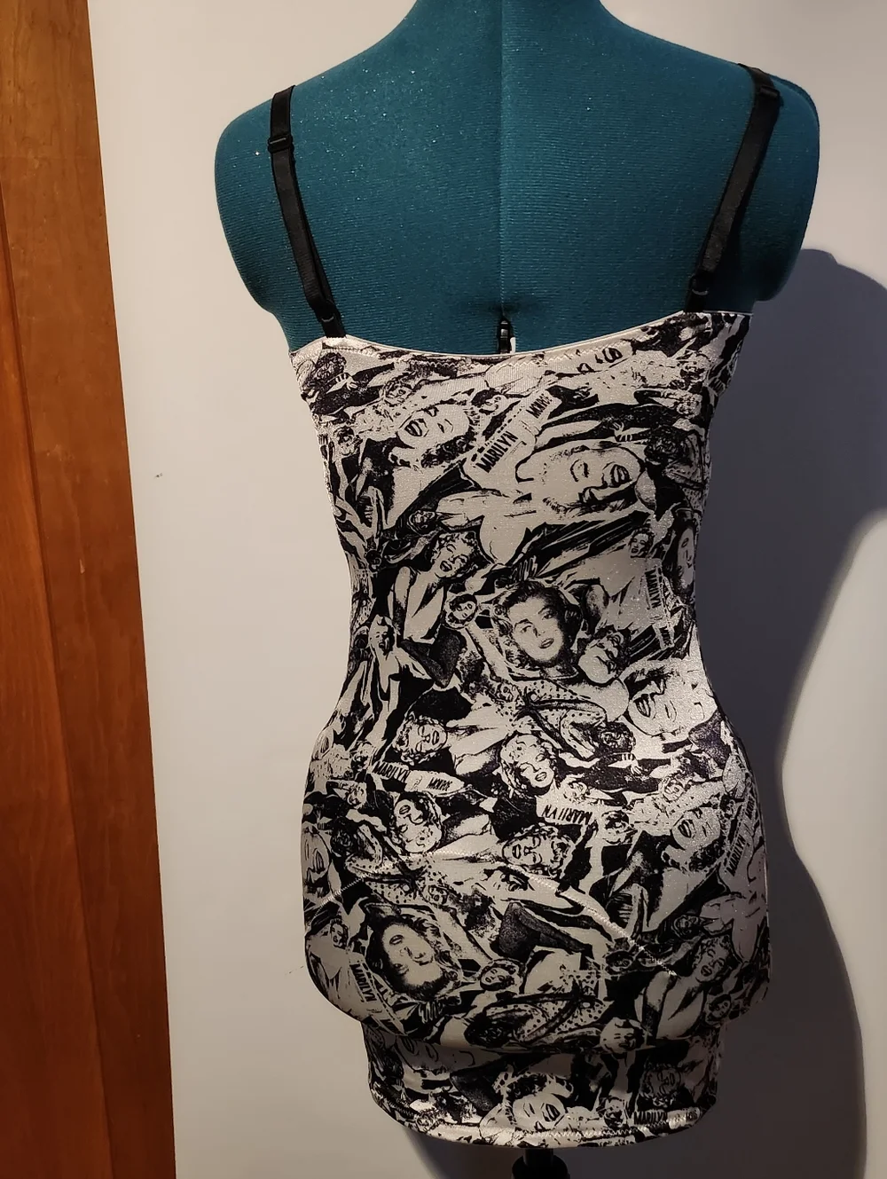 Used Black And White Marilyn Monroe Shapewear - Picture 6 of 12